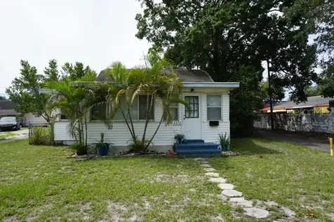 4832 4th Avenue S St Petersburg FL 33711