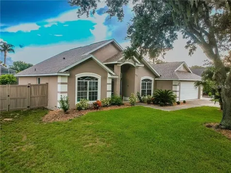 527 Montana Avenue Davenport FL 33897