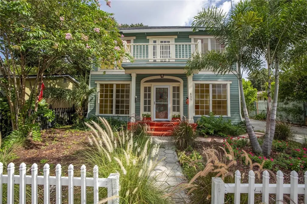 835 22nd Avenue N St Petersburg FL 33704