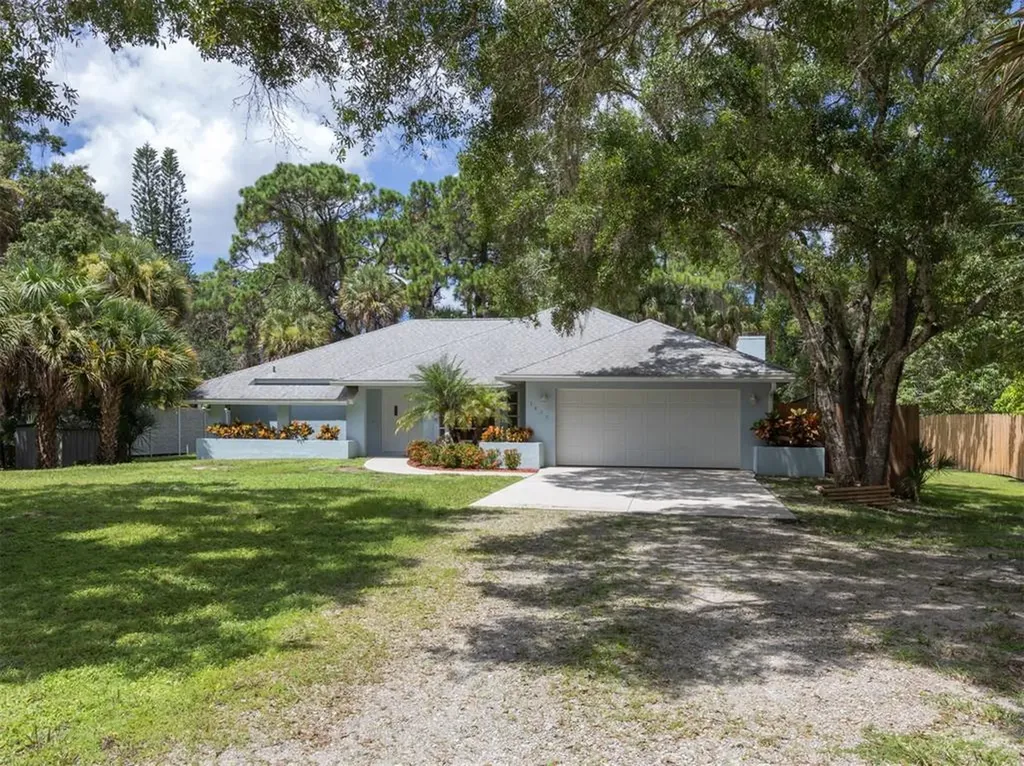 1477 E Manasota Beach Road Englewood FL 34223