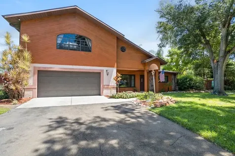 11095 Village Green Avenue Seminole FL 33772