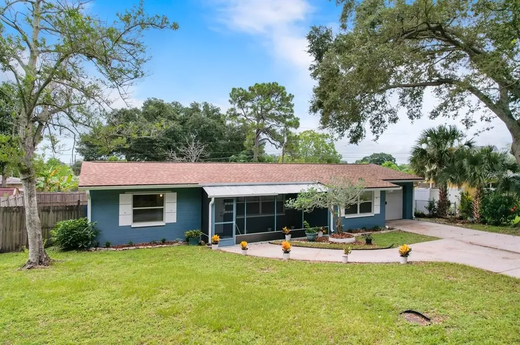 7045 17th Way N St Petersburg FL 33702