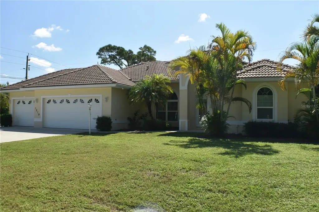 1219 Yacht Club Drive Venice FL 34293
