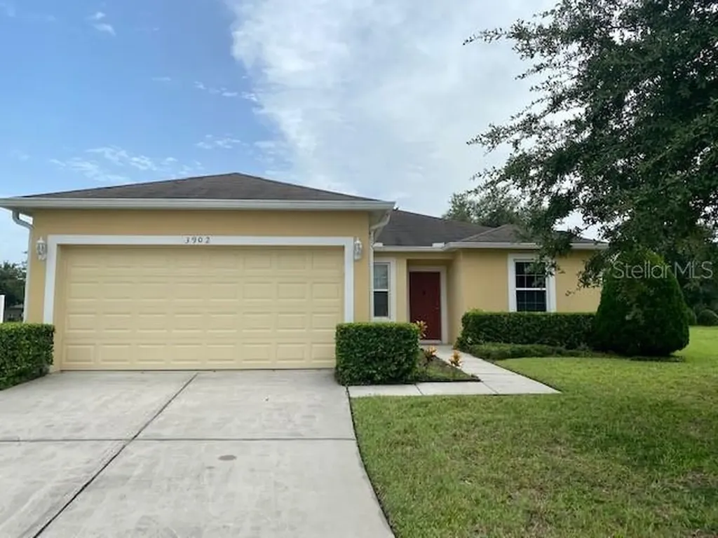 3902 Hanging Vine Court Kissimmee FL 34744