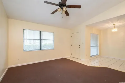 5207 NW 33rd Place Gainesville FL 32606