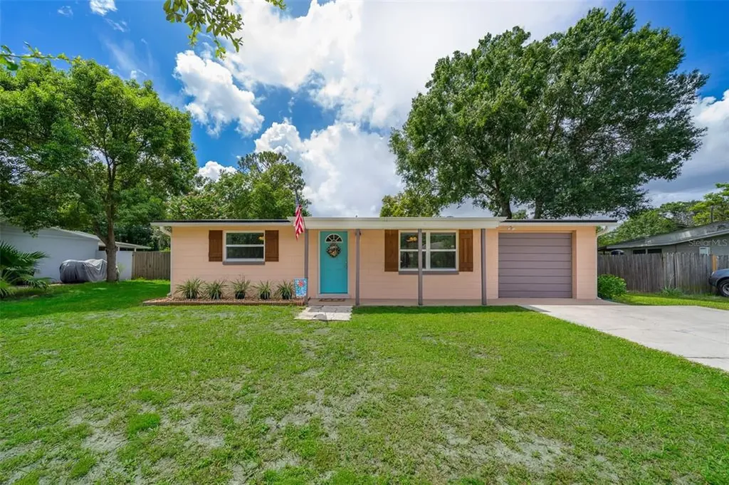 30 1st Street Chuluota FL 32766