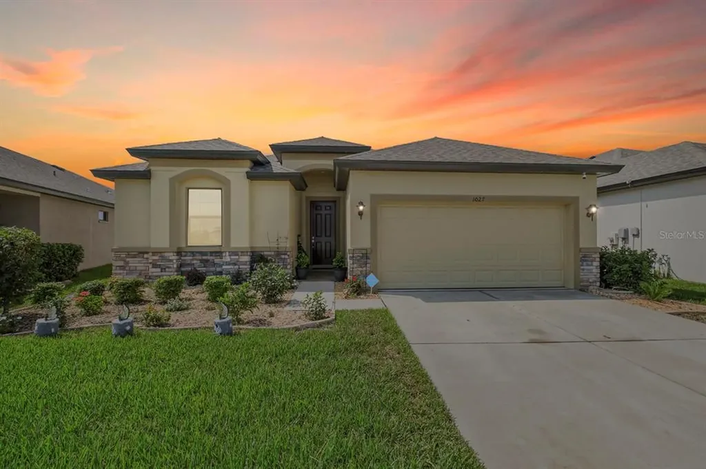 1027 Old Windsor Way Spring Hill FL 34609