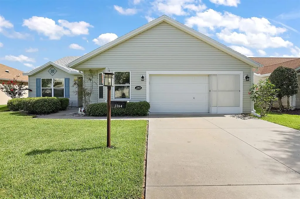 2264 Avon Loop The Villages FL 32162