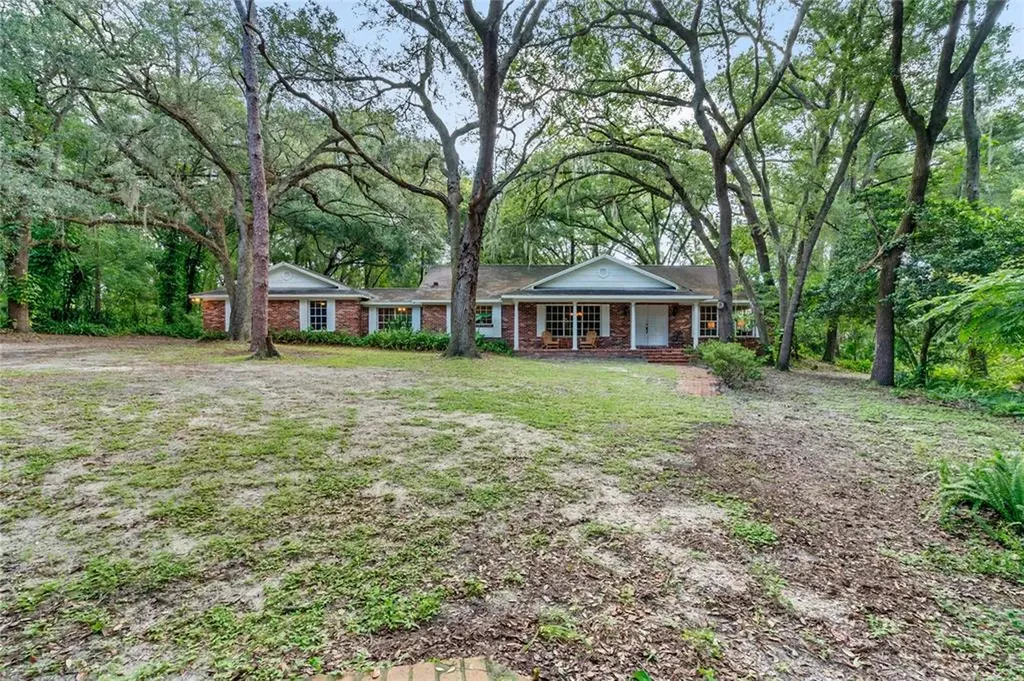 417 & 418 Spring Knoll Lane Altamonte Springs FL 32714