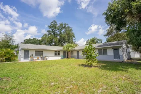 479 30th Avenue N St Petersburg FL 33704