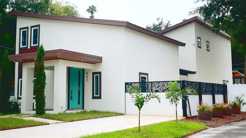 902 W Coral Street Tampa FL 33602
