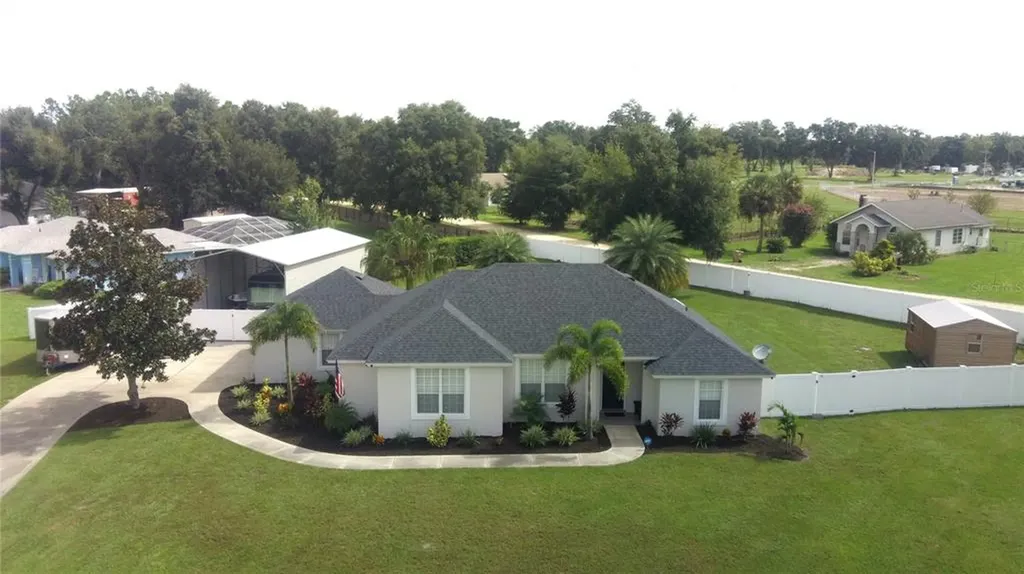 16631 Lake Smith Road Umatilla FL 32784