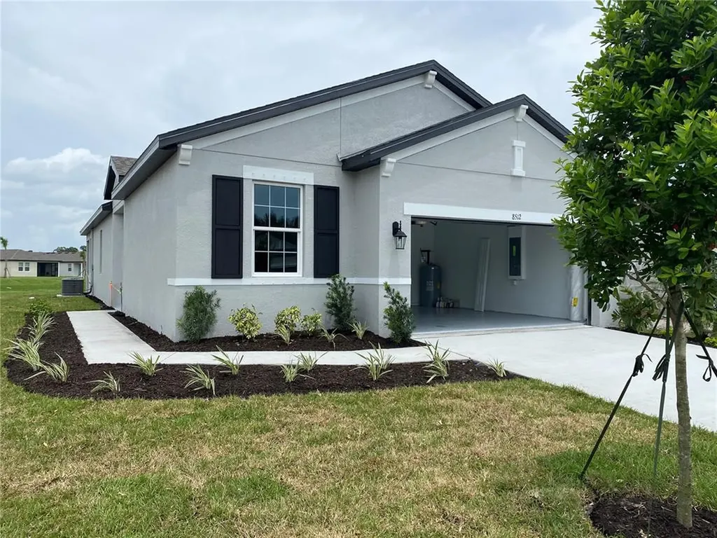 8512 Starlight Loop Parrish FL 34219