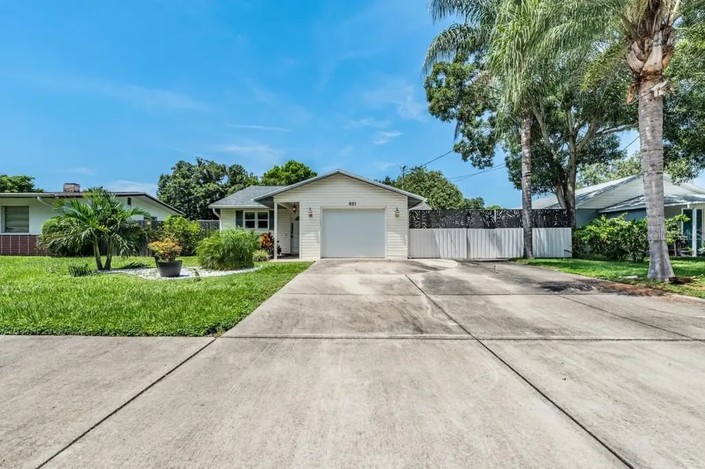 651 4th Street SW Largo FL 33770
