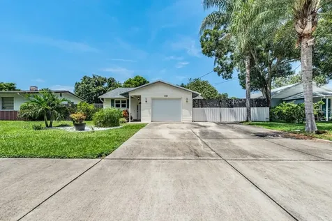 651 4th Street SW Largo FL 33770