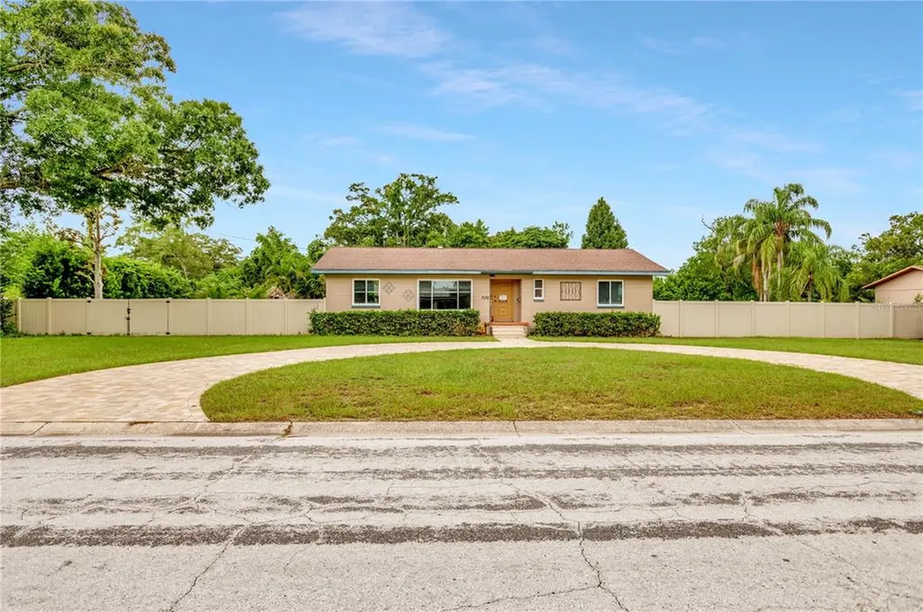 3130 46th Street N St Petersburg FL 33713