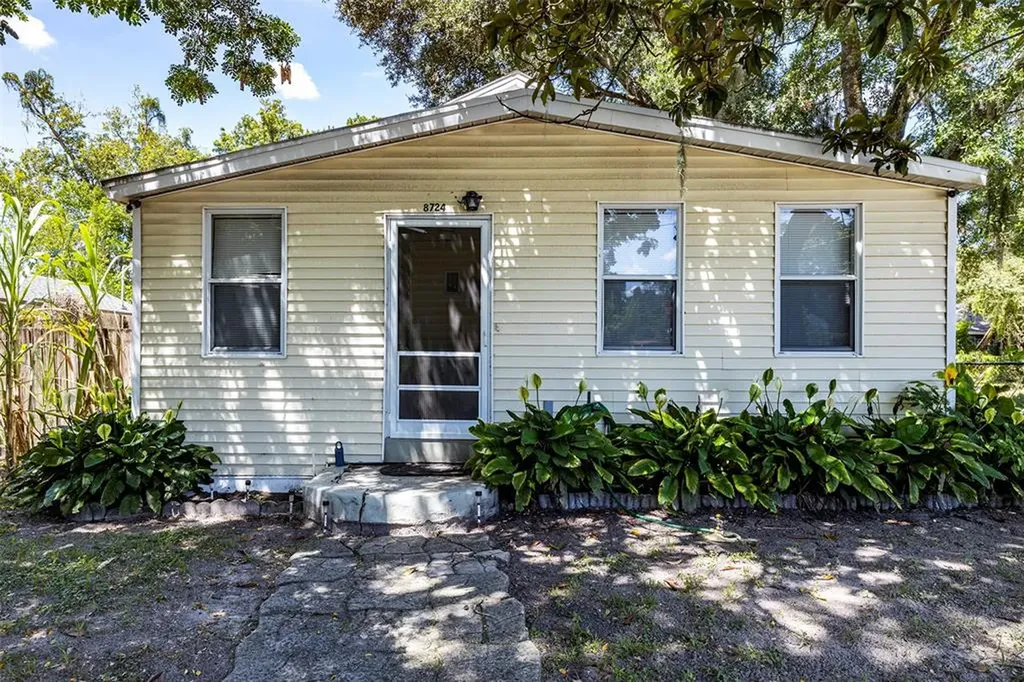8724 N Brooks Street Tampa FL 33604