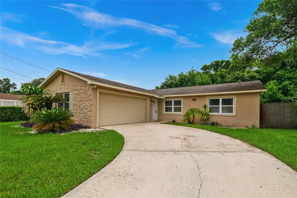 571 Lynchfield Avenue Altamonte Springs FL 32714