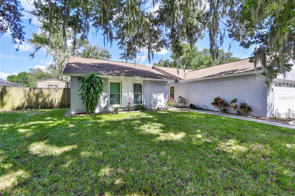 735 Sandy Creek Drive Brandon FL 33511