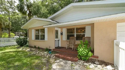 207 29th Street NW Bradenton FL 34205