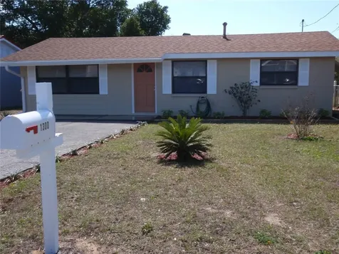 1300 Sherman Avenue Tavares FL 32778