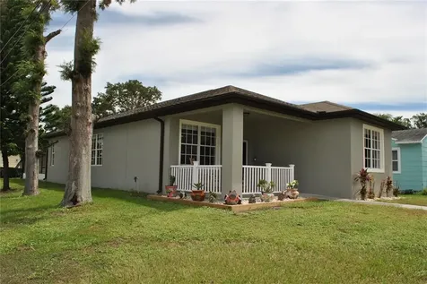 4595 12th Avenue N St Petersburg FL 33713