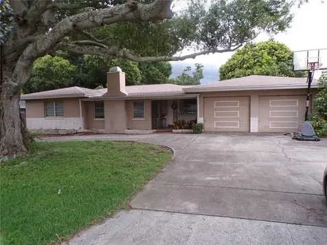 1631 Pinewood Drive Clearwater FL 33756