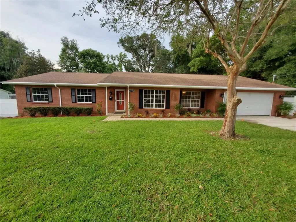 37045 Mcminn Avenue Dade City FL 33525