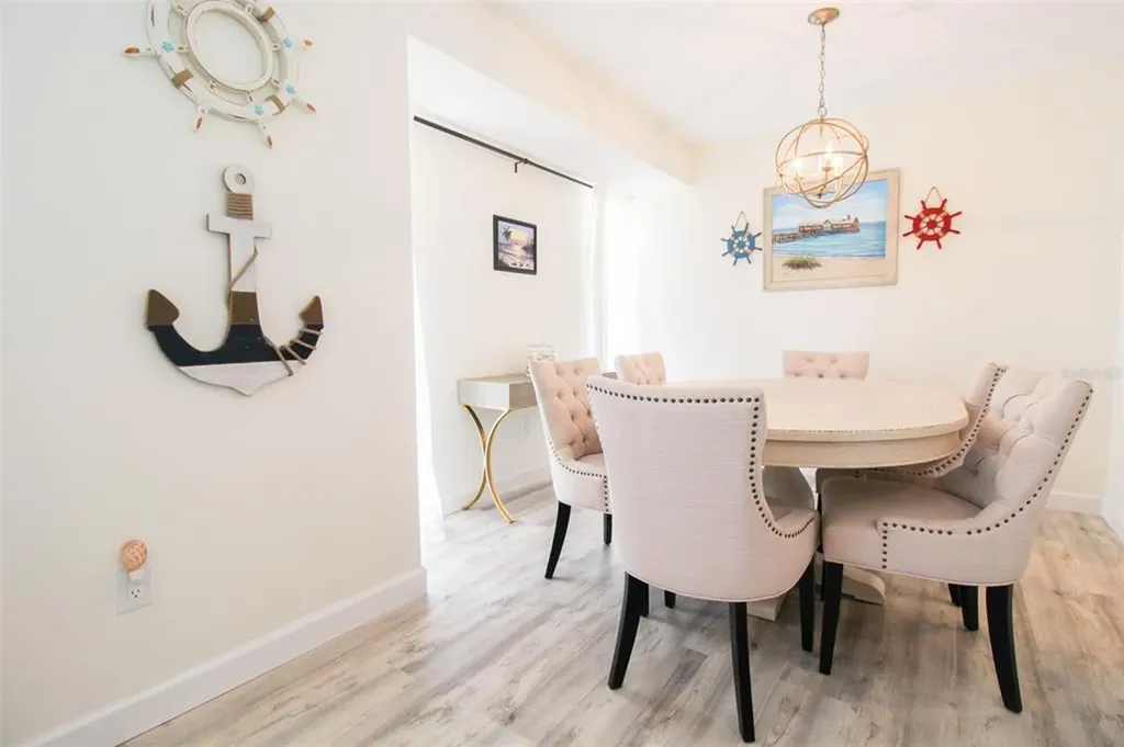 2232 Pine Terrace Sarasota FL 34231