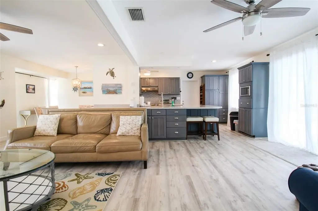 2232 Pine Terrace Sarasota FL 34231