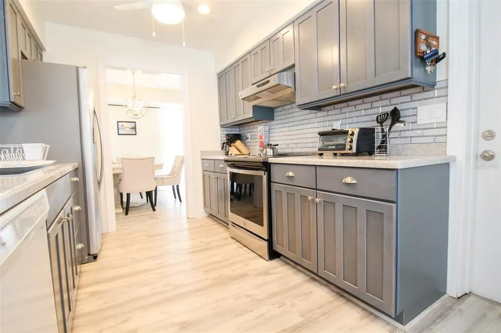 2232 Pine Terrace Sarasota FL 34231