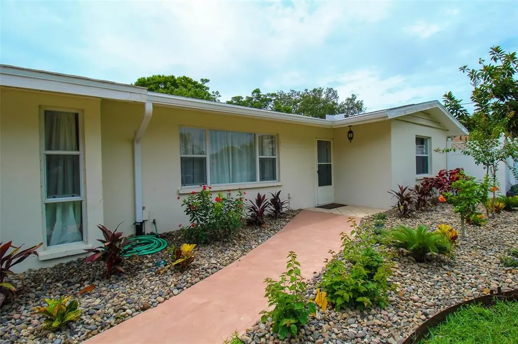 2232 Pine Terrace Sarasota FL 34231