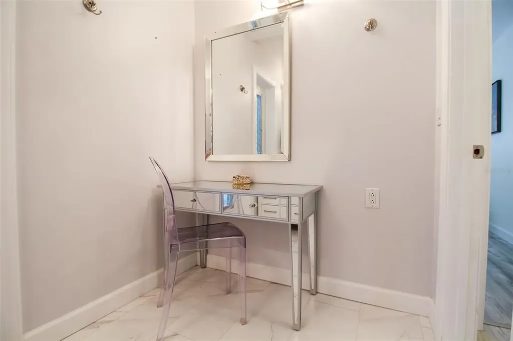 2232 Pine Terrace Sarasota FL 34231