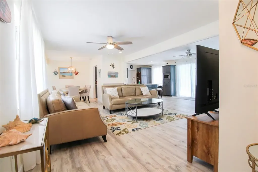 2232 Pine Terrace Sarasota FL 34231