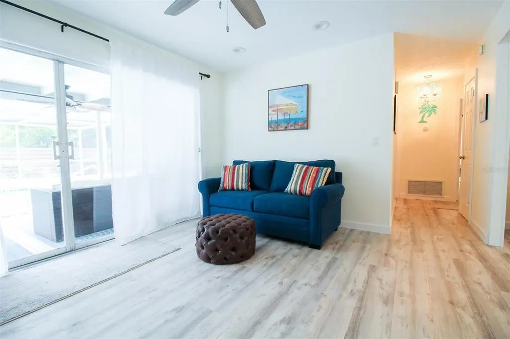 2232 Pine Terrace Sarasota FL 34231