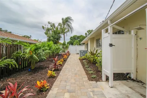 2232 Pine Terrace Sarasota FL 34231