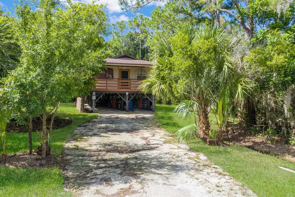 3935 6th Avenue W Palmetto FL 34221