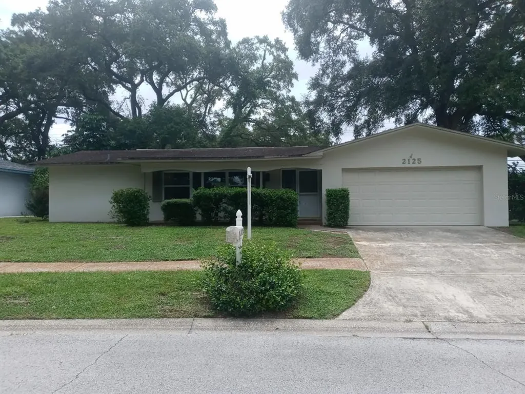 2125 Oak Grove Drive Clearwater FL 33764