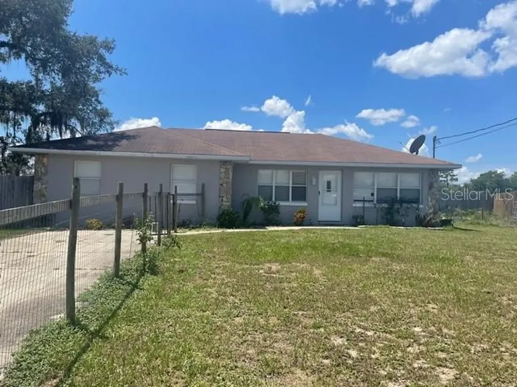 2624 Rosewood Circle Lake Wales FL 33898