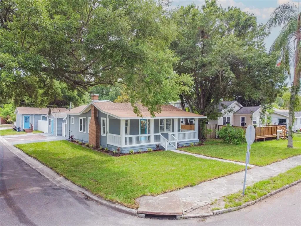 1800 28th Avenue N St Petersburg FL 33713