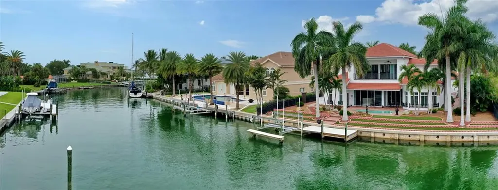 367 W Royal Flamingo Drive Sarasota FL 34236