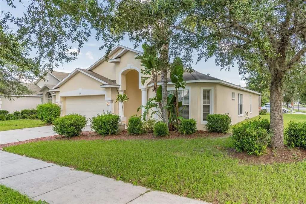214 Smokey Hill Avenue Ruskin FL 33570