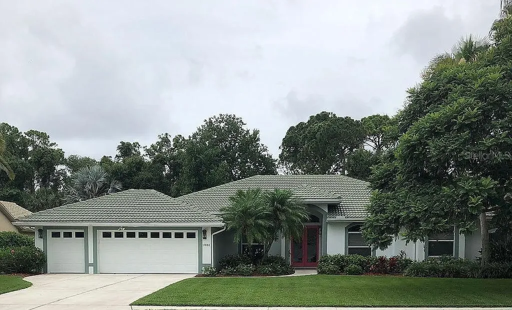 7404 Links Court Sarasota FL 34243