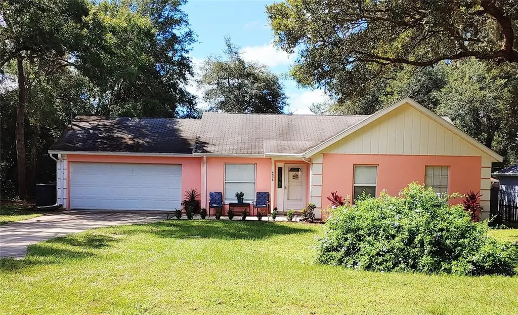 4530 Lemon Street Lady Lake FL 32159