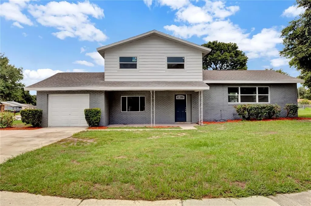 2401 N Swan Drive NE Winter Haven FL 33881