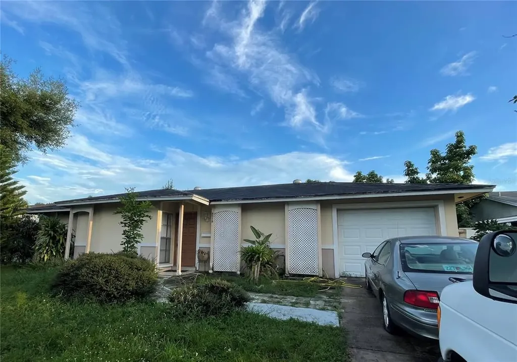 8518 Woodhurst Drive Tampa FL 33615