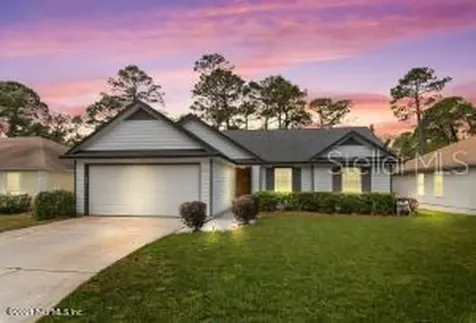 1772 Chandelier Circle W Jacksonville FL 32225