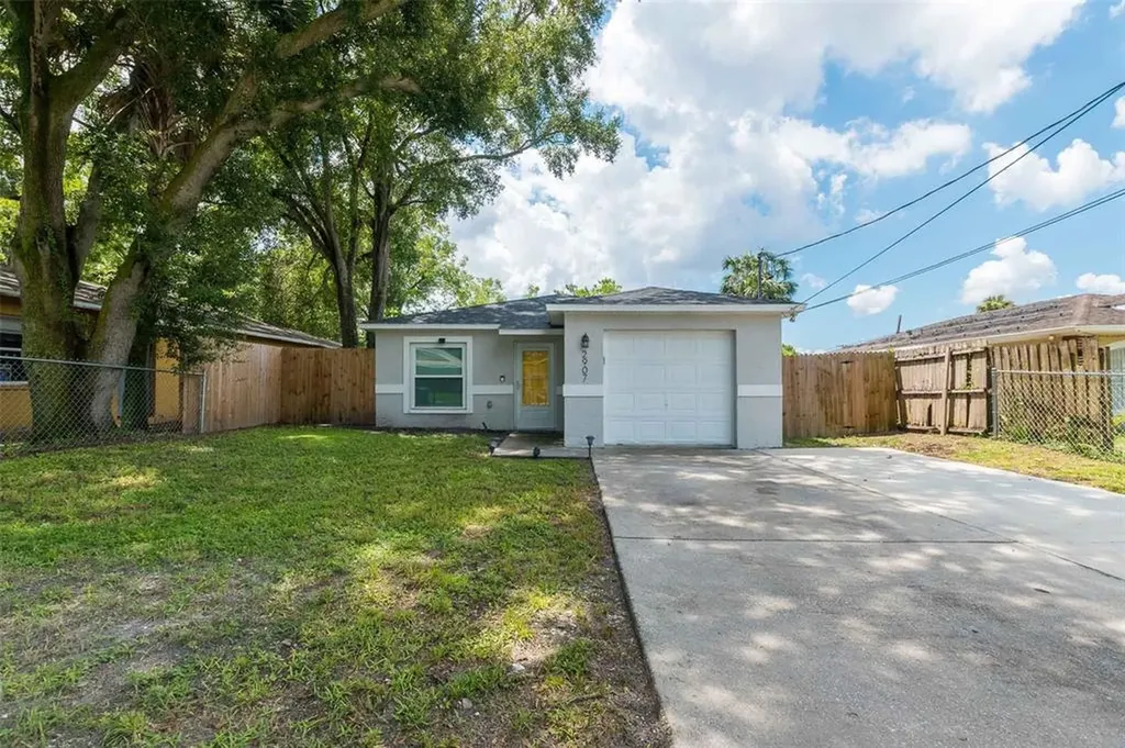 2907 E 25th Avenue Tampa FL 33605