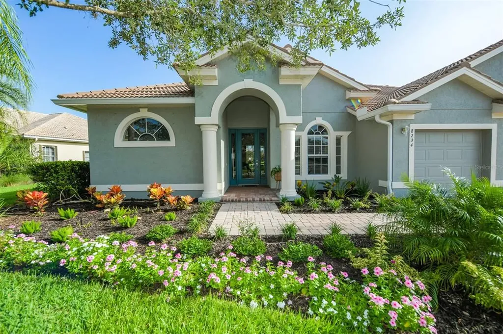 8234 Barton Farms Boulevard Sarasota FL 34240