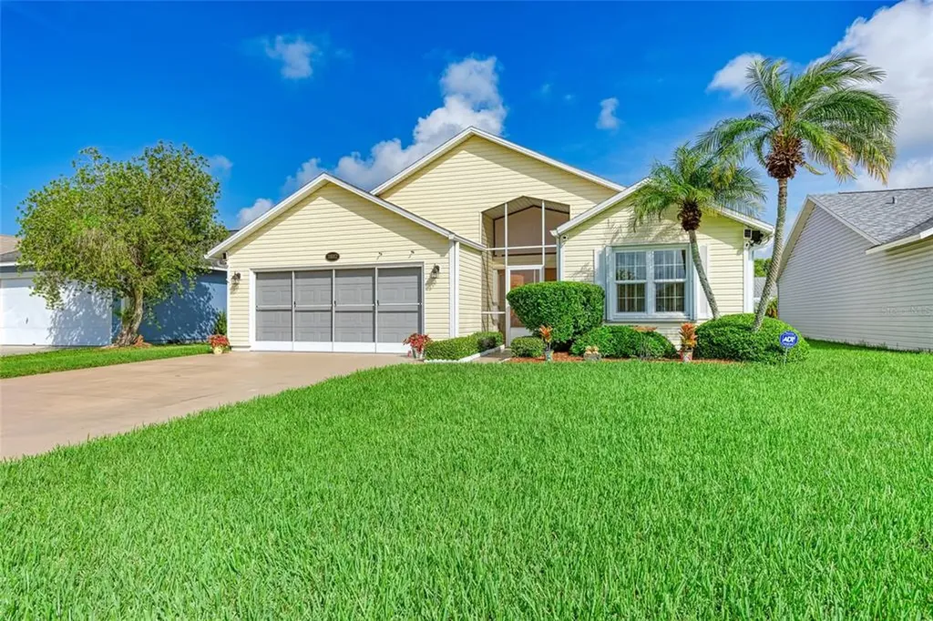 3882 40th Avenue W Bradenton FL 34205